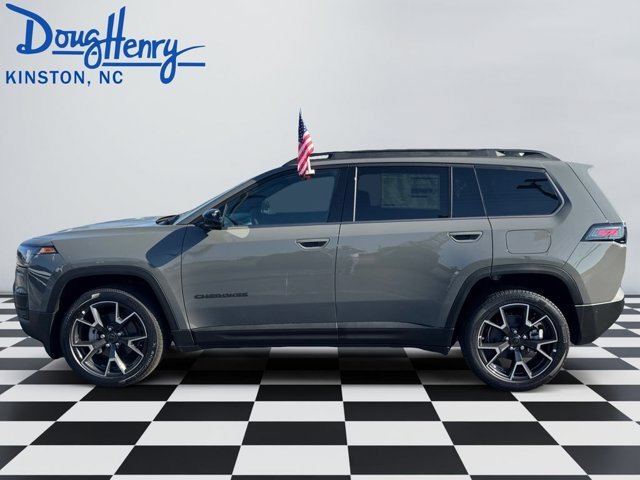 New 2026 Jeep Cherokee Overland w/ Trailer Tow Group AWD/4WD image 2