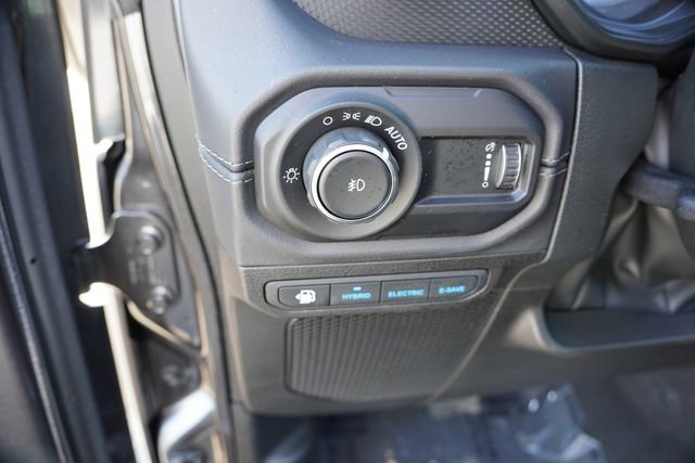 Certified 2025 Jeep Wrangler Unlimited Rubicon 4xe w/ Convenience Group image 24