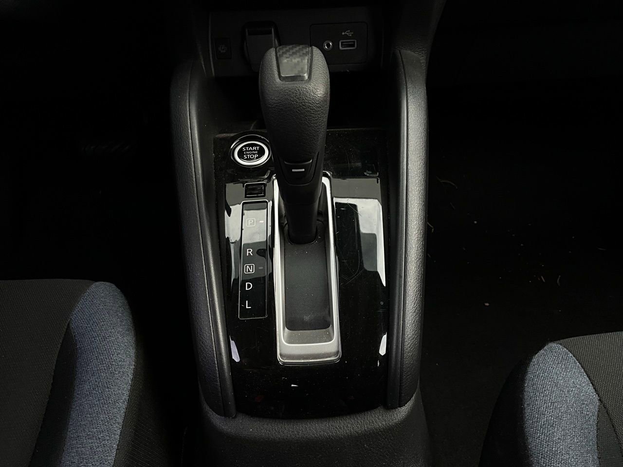 Used 2025 Nissan Versa SV image 21