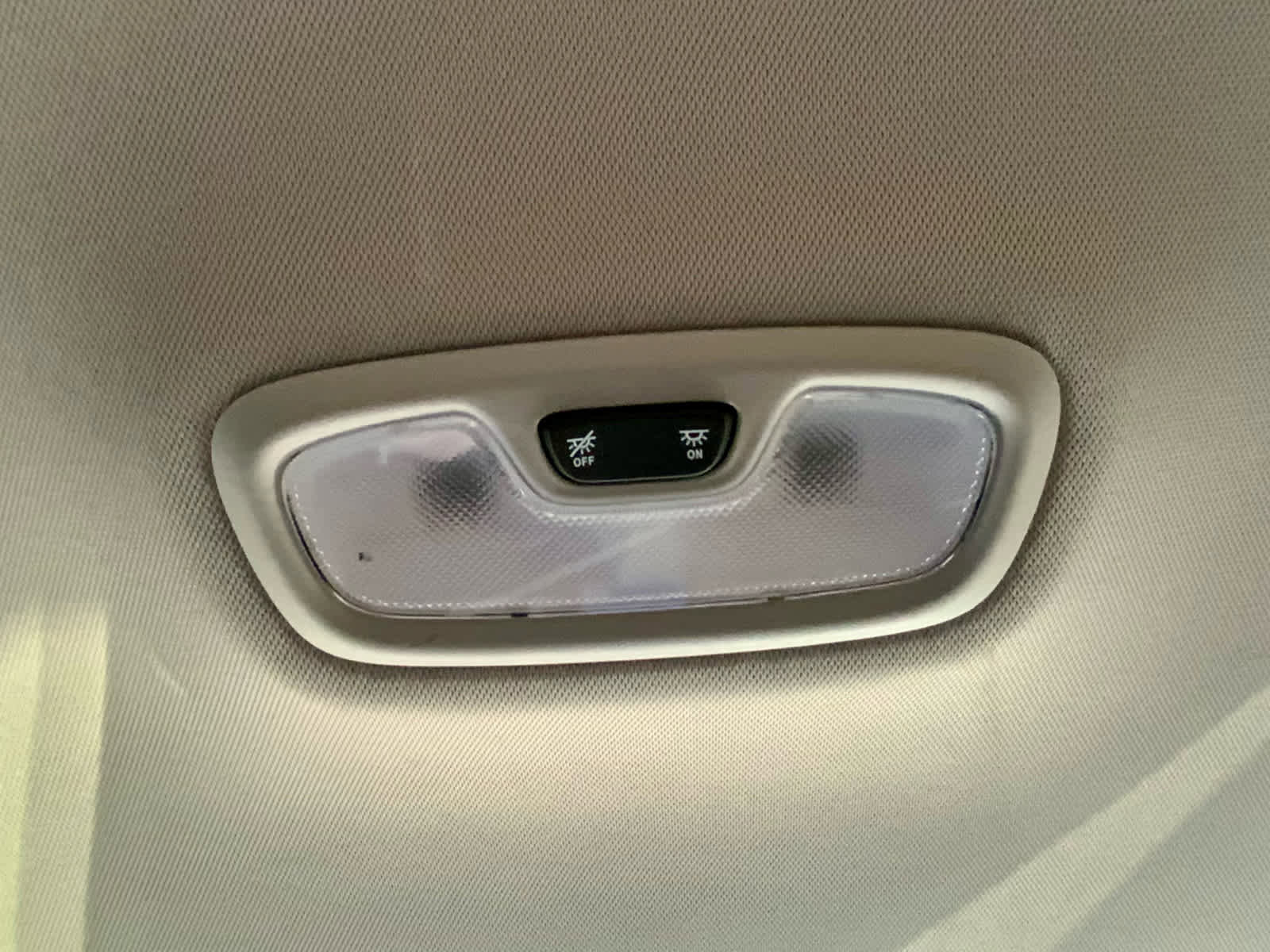 Certified 2025 Chevrolet Trax LT w/ Driver Confidence Package image 49