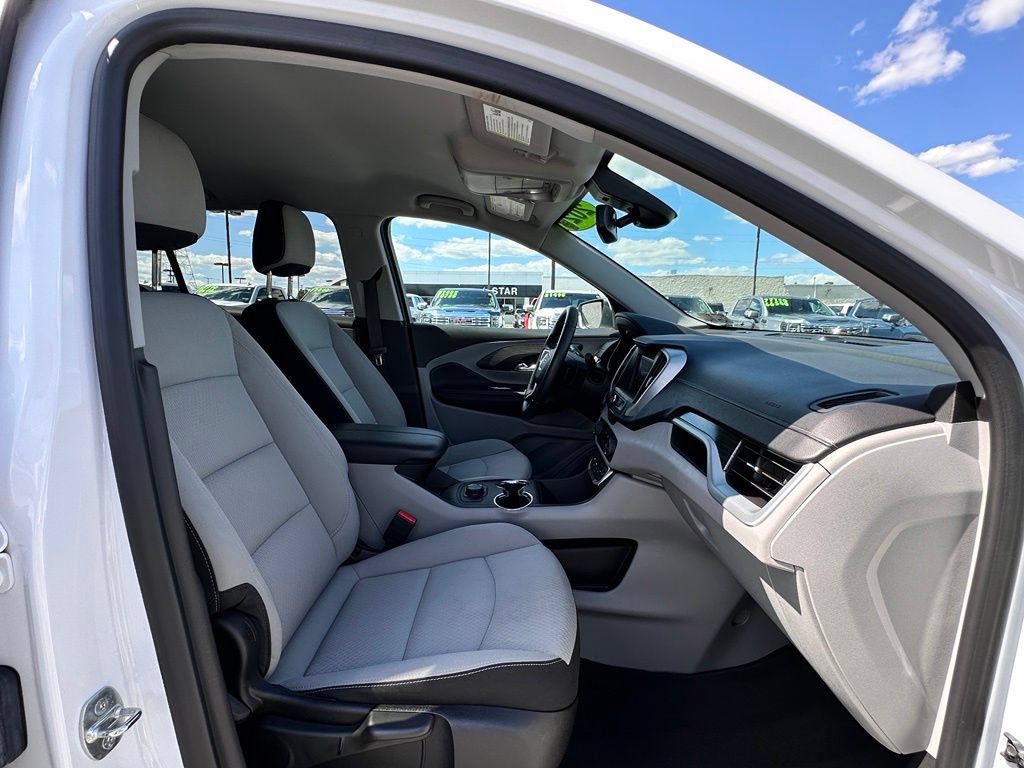 Used 2023 GMC Terrain SLE AWD/4WD image 12