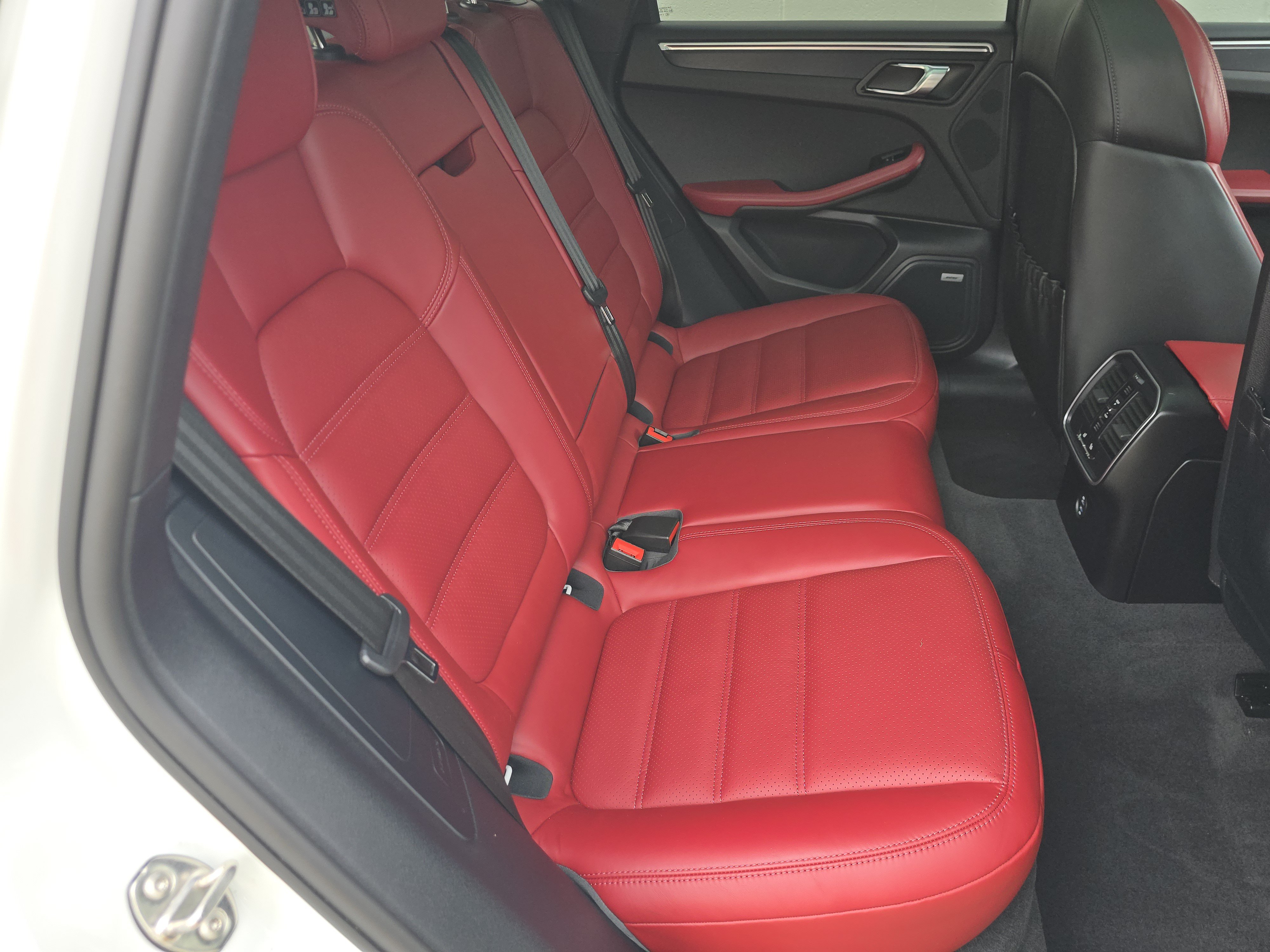 Certified 2022 Porsche Macan GTS AWD/4WD image 20