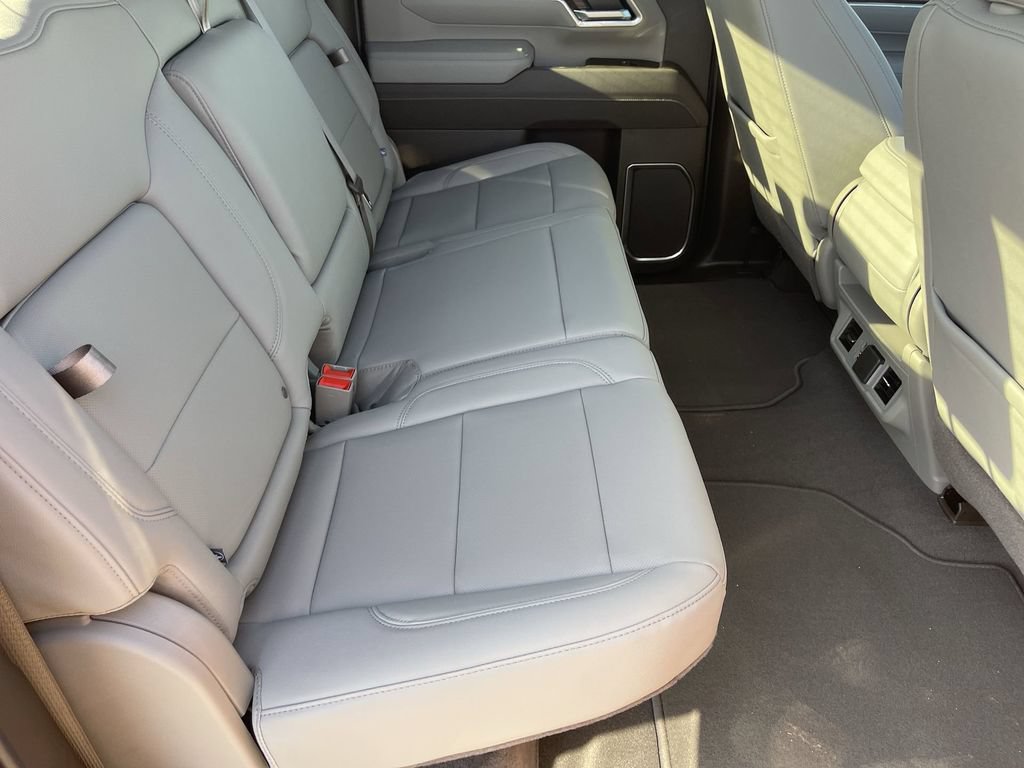 New 2026 GMC Sierra 2500 SLT AWD/4WD image 24
