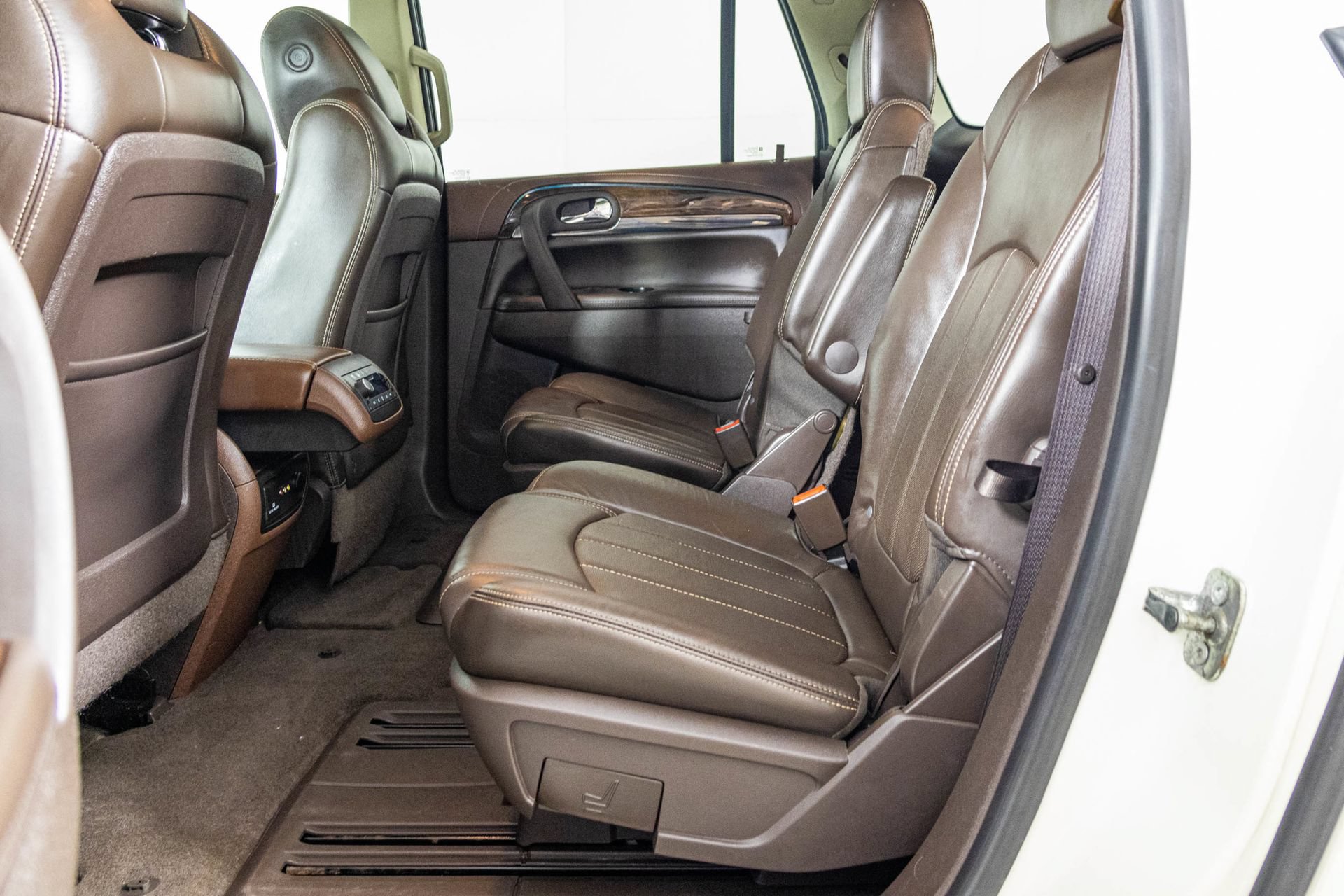 Used 2013 Buick Enclave Premium w/ Trailering Provision Package AWD/4WD image 44
