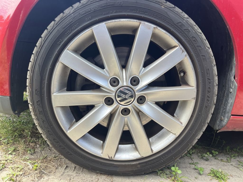 Used 2010 Volkswagen Jetta Wolfsburg Edition FWD image 10