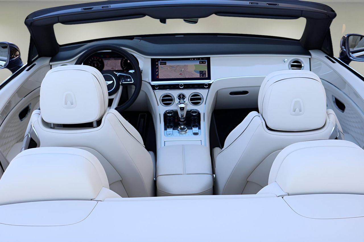 Used 2026 Bentley Continental GTC AWD/4WD image 18