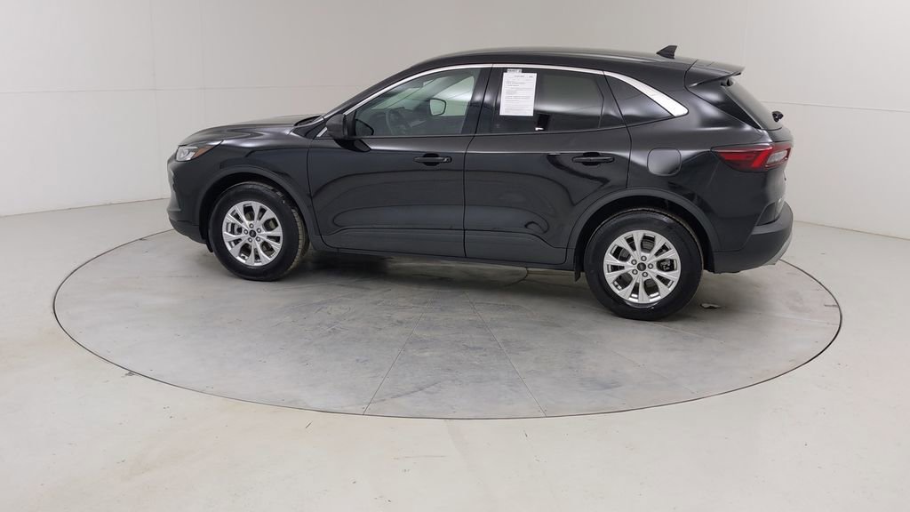 Certified 2023 Ford Escape Active image 17