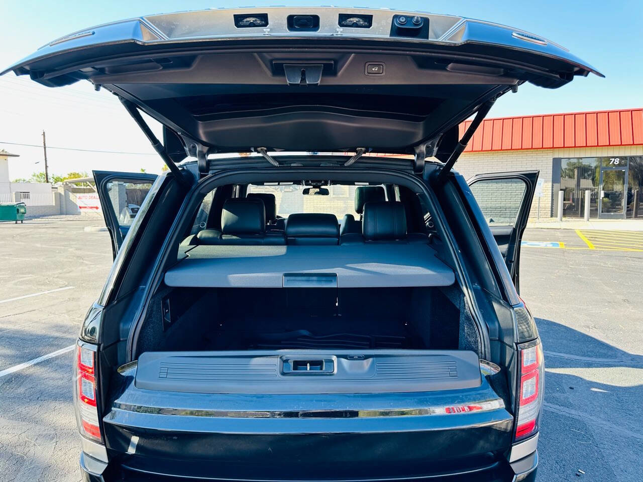 Used 2016 Land Rover Range Rover HSE image 35