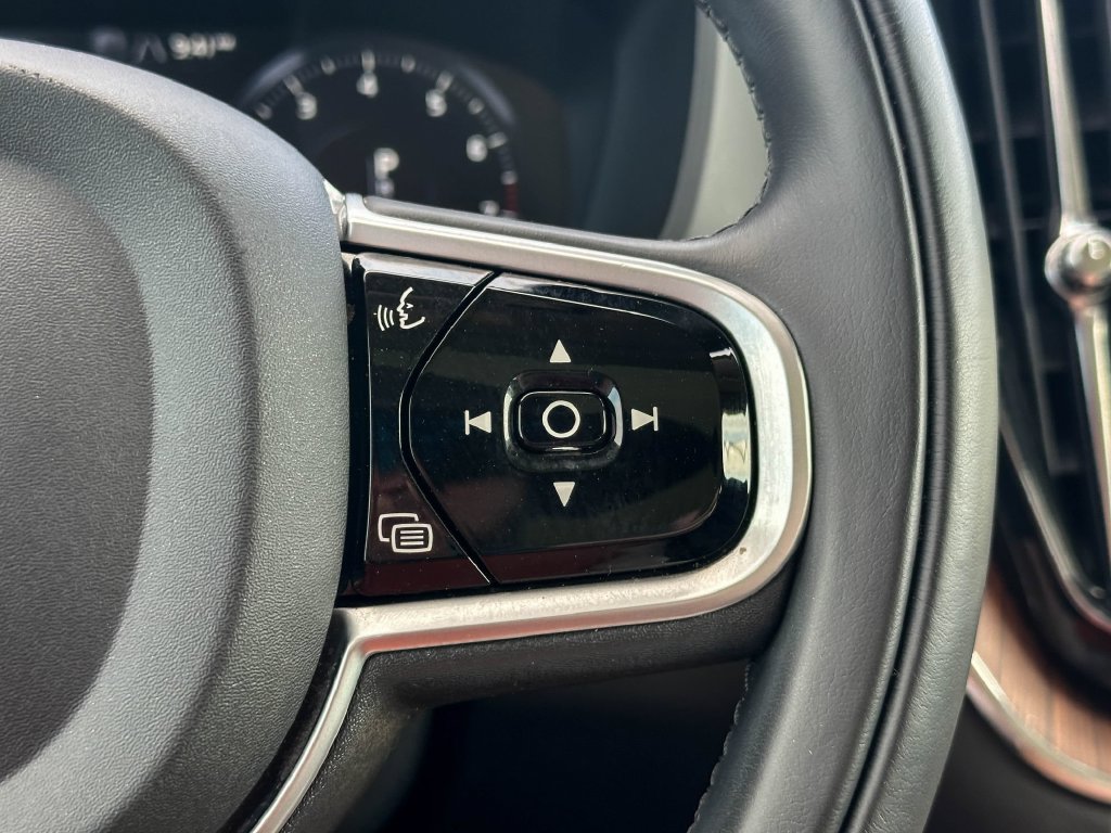 Used 2019 Volvo XC60 T5 Inscription w/ Protection Package Premier FWD image 29
