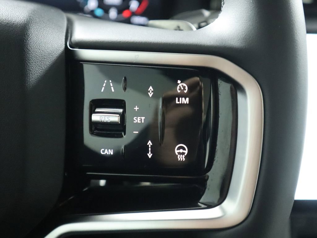 Certified 2024 Land Rover Discovery Sport Dynamic SE image 12