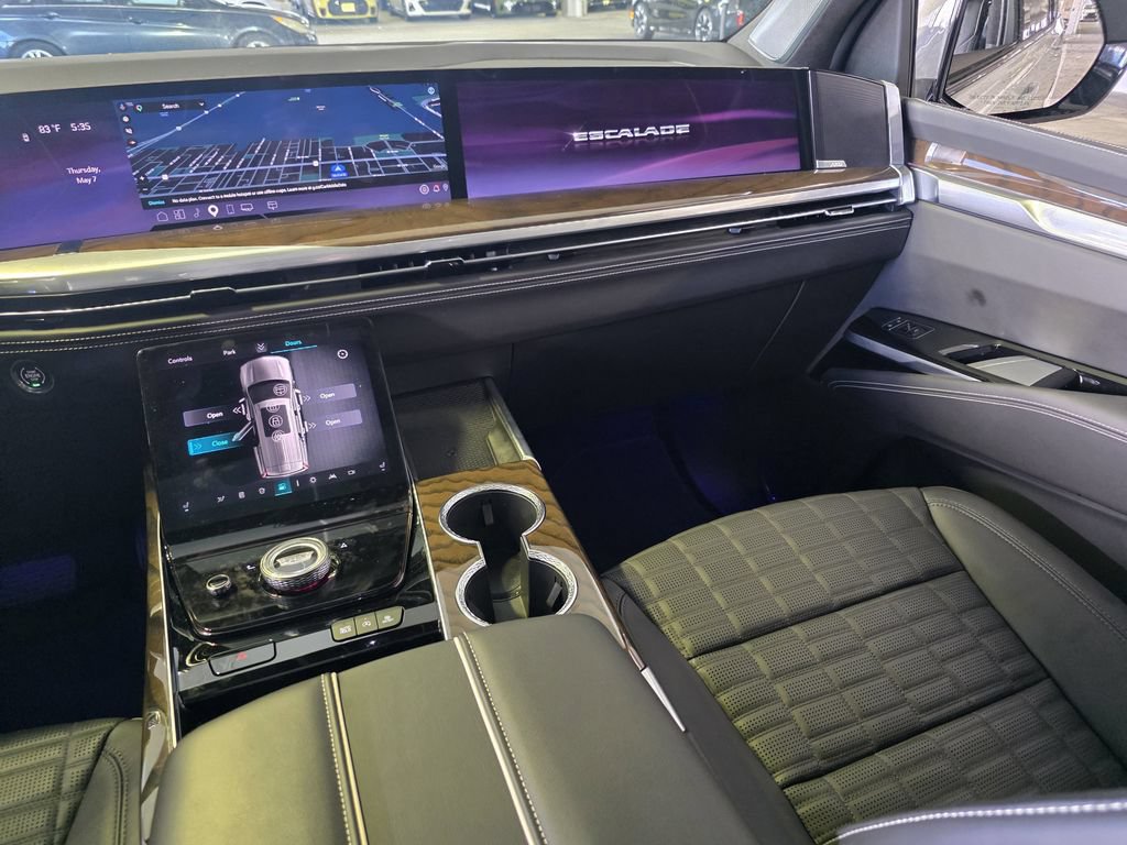 New 2026 Cadillac Escalade Platinum Sport AWD/4WD image 10