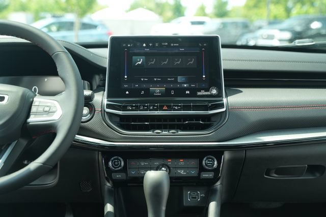 New 2026 Jeep Compass Trailhawk AWD/4WD image 27