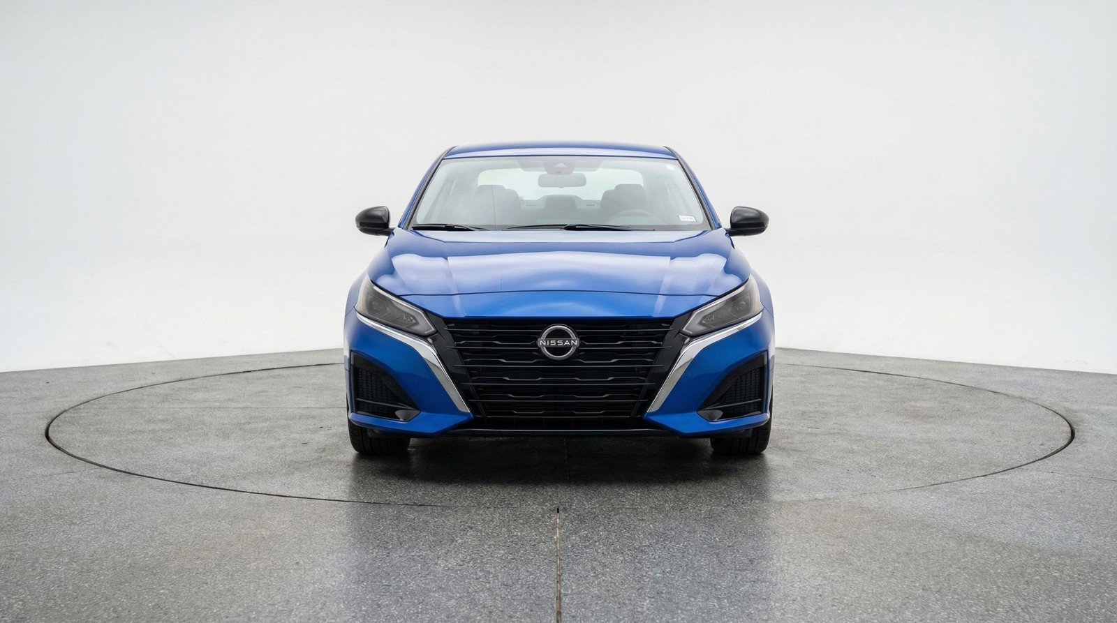 Used 2025 Nissan Altima 2.5 SV image 2