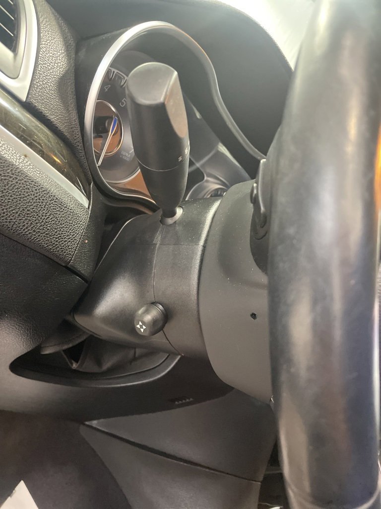 Used 2017 Chrysler 300 C image 25