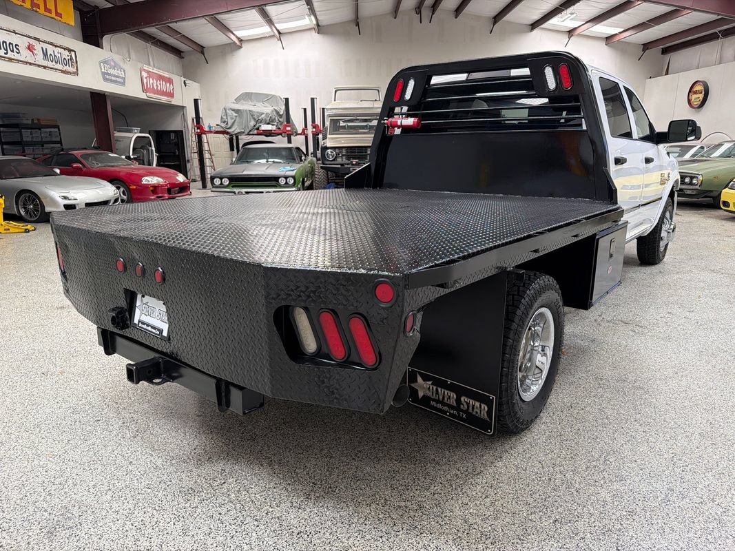 Used 2014 RAM 3500 Tradesman w/ Chrome Appearance Group AWD/4WD image 7