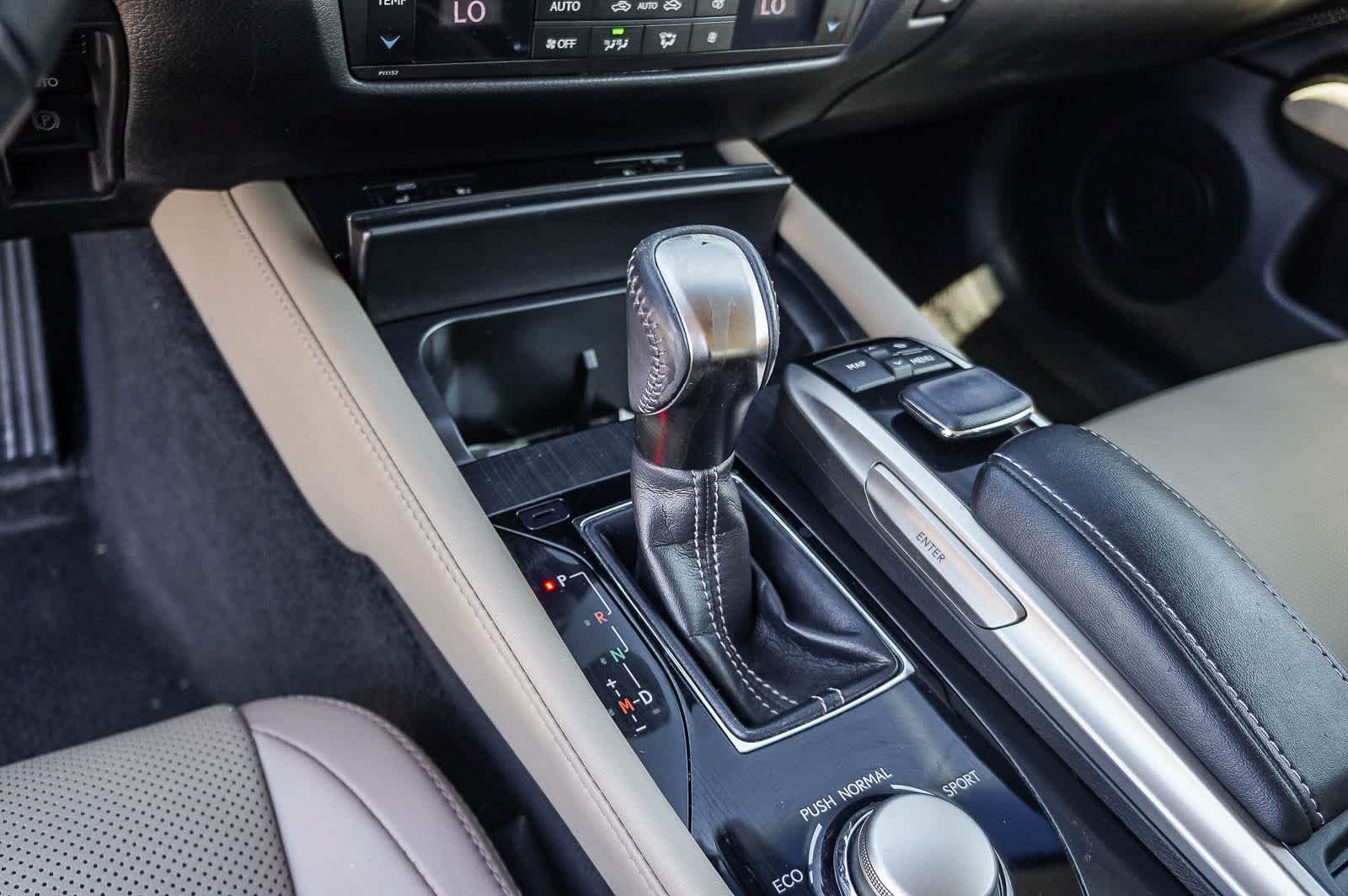 Used 2016 Lexus GS 200t RWD image 21
