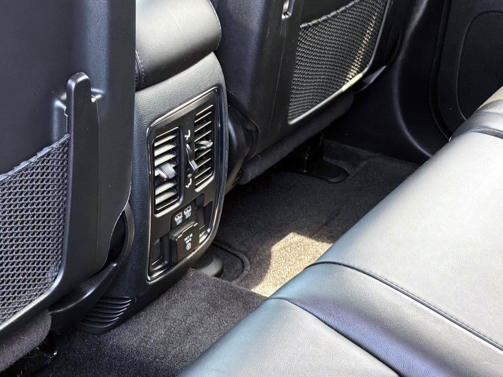 Used 2022 Jeep Grand Cherokee Limited AWD/4WD image 8