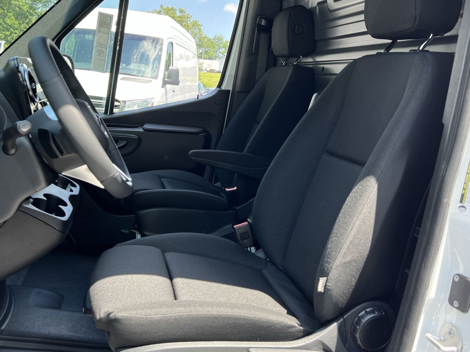 New 2026 Mercedes-Benz Sprinter 2500 image 18