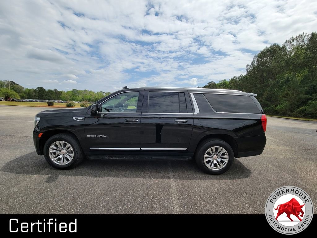 Used 2024 GMC Yukon XL Denali AWD/4WD image 3