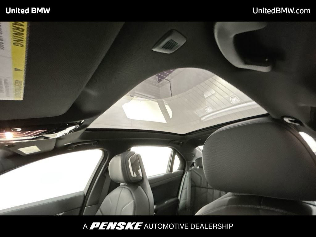 New 2026 BMW 750e xDrive w/ Premium Package image 20