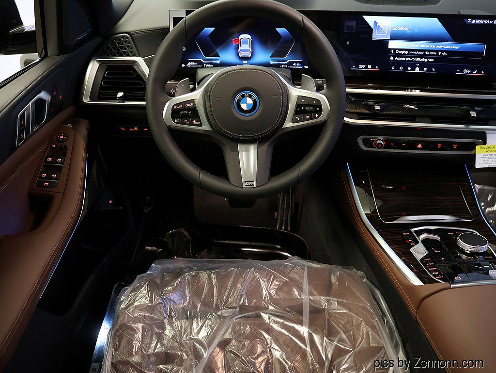 New 2026 BMW X5 xDrive50e w/ M Sport Package AWD/4WD image 16