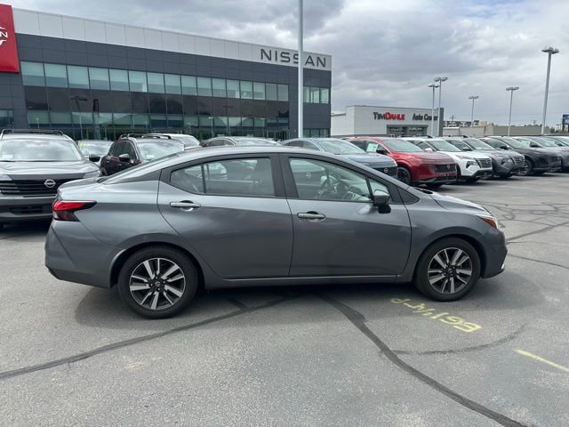 Used 2021 Nissan Versa SV FWD image 13