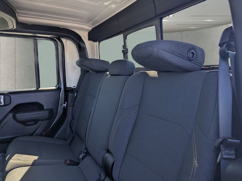 New 2026 Jeep Gladiator Sport image 7