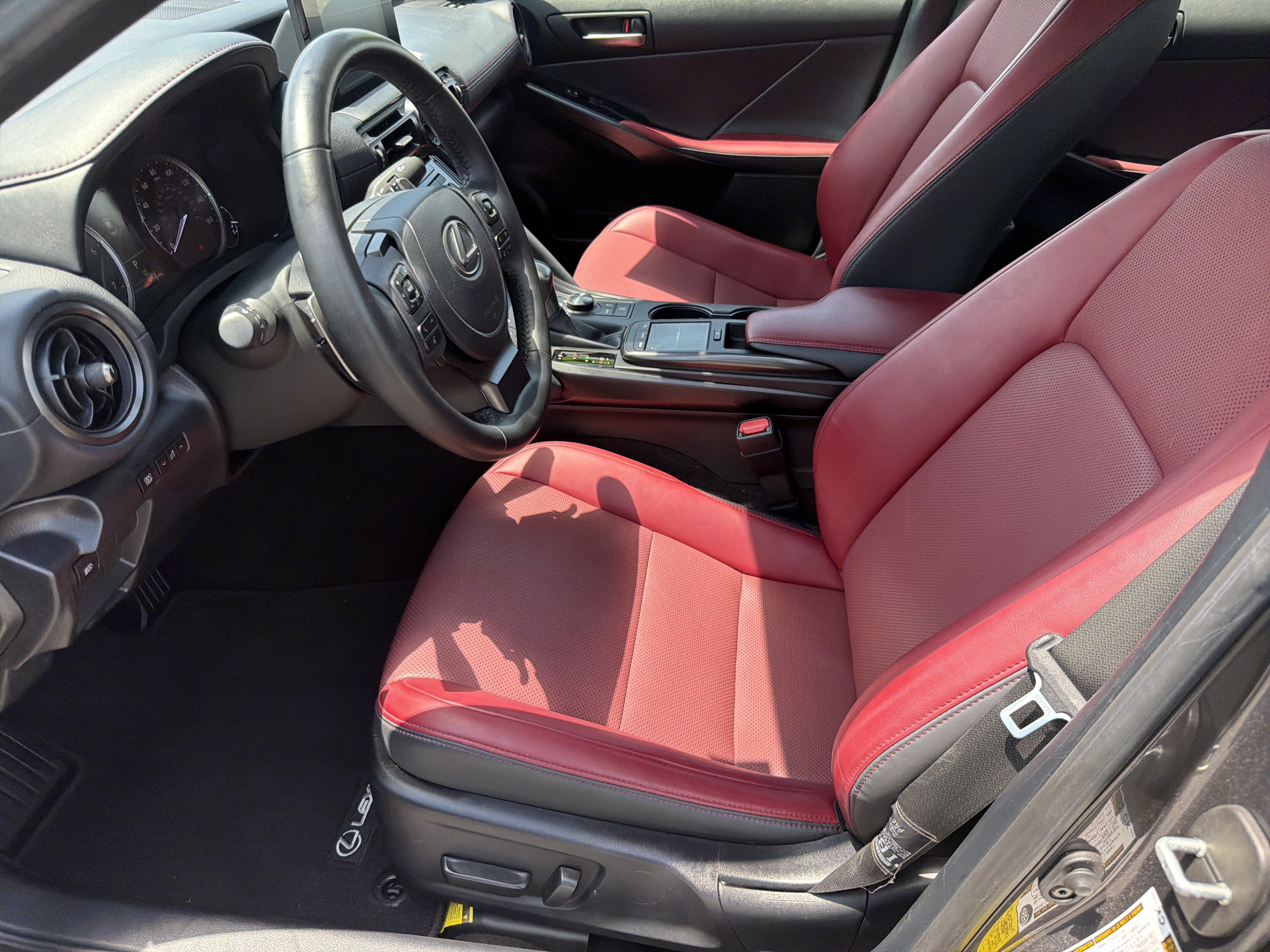 Used 2024 Lexus IS 300 w/ Comfort Package RWD image 19