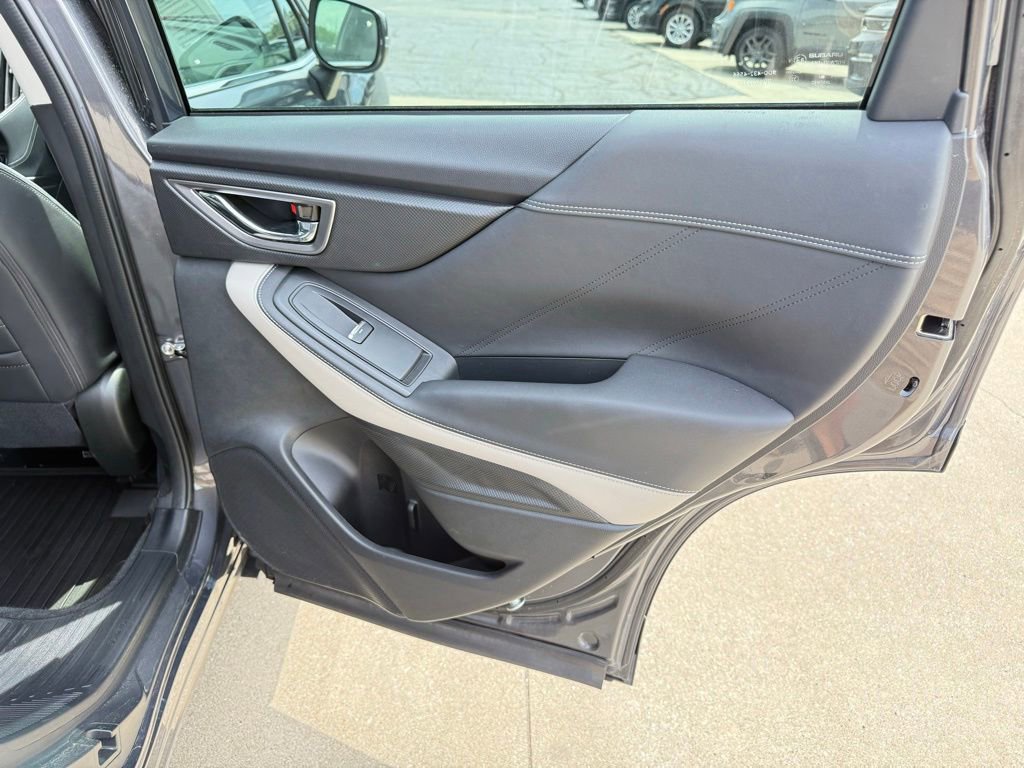Used 2022 Subaru Forester Limited AWD/4WD image 23
