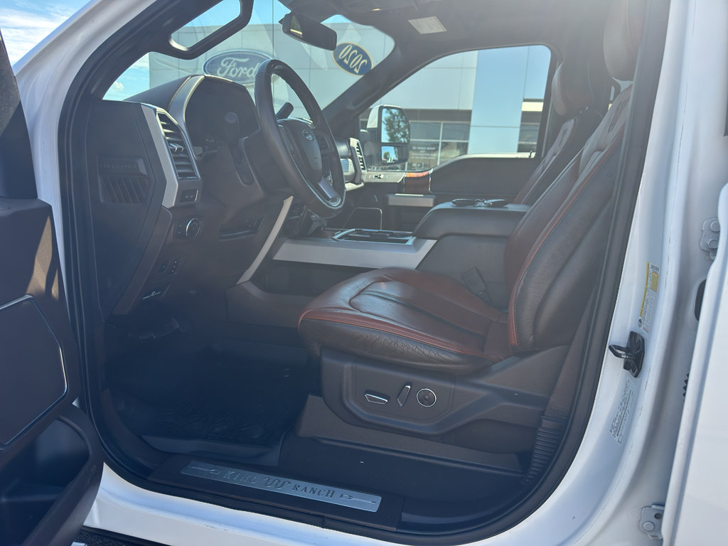 Used 2020 Ford F350 King Ranch w/ King Ranch Ultimate Package AWD/4WD image 32