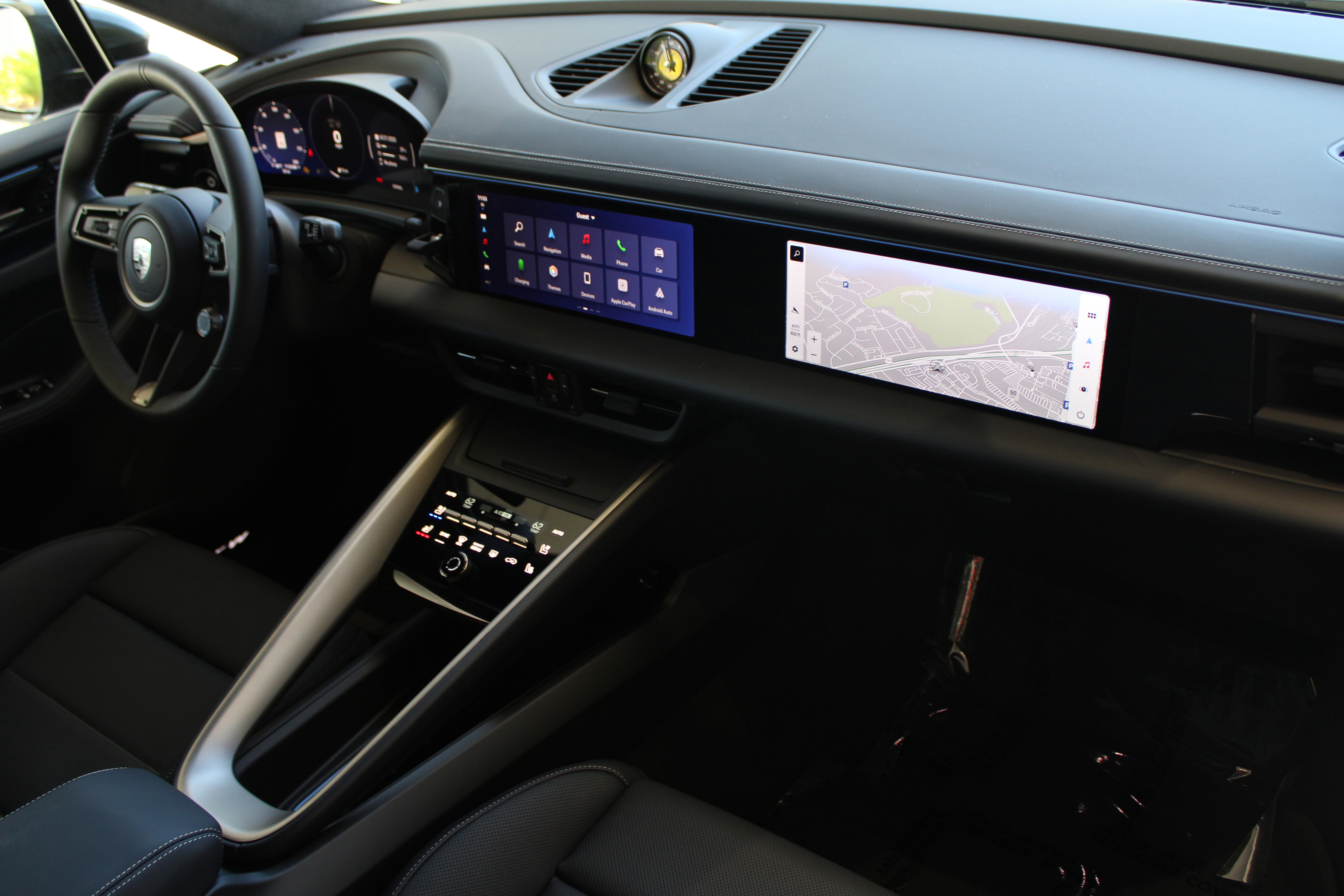 New 2025 Porsche Macan Turbo Electric image 32
