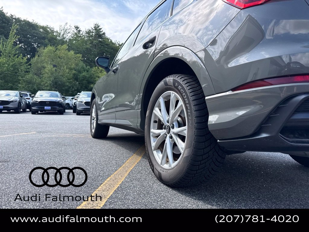Used 2021 Audi Q3 2.0T Premium w/ Convenience Package AWD/4WD image 9