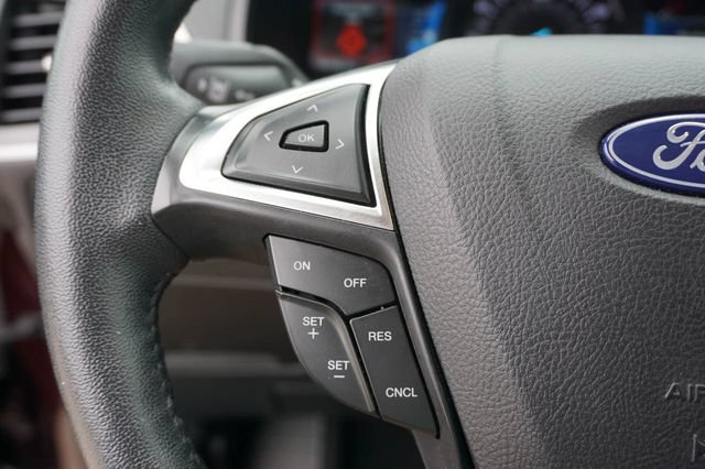Used 2024 Ford Edge SEL AWD/4WD image 25