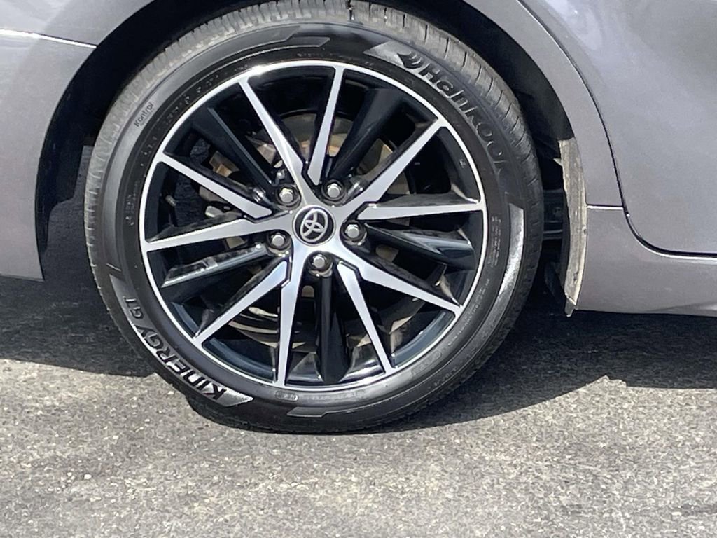 Used 2021 Toyota Camry SE image 13