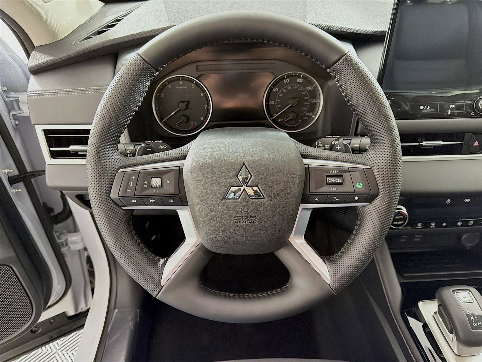 New 2026 Mitsubishi Outlander AWD image 3