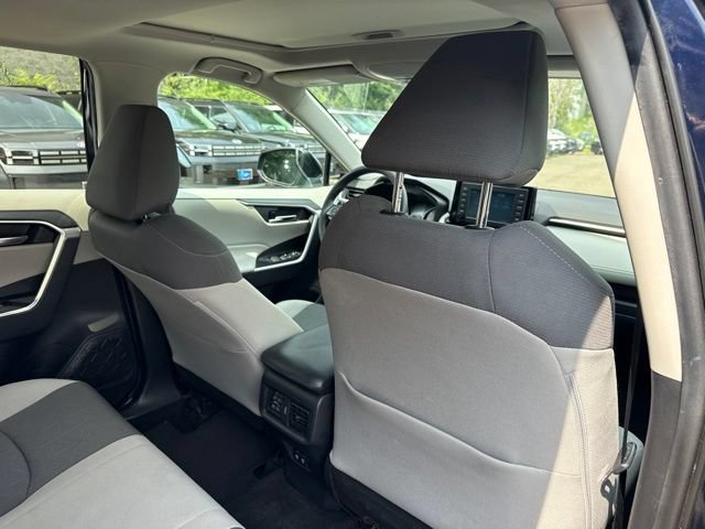 Used 2019 Toyota RAV4 XLE w/ Carpet Mat Package AWD/4WD image 26