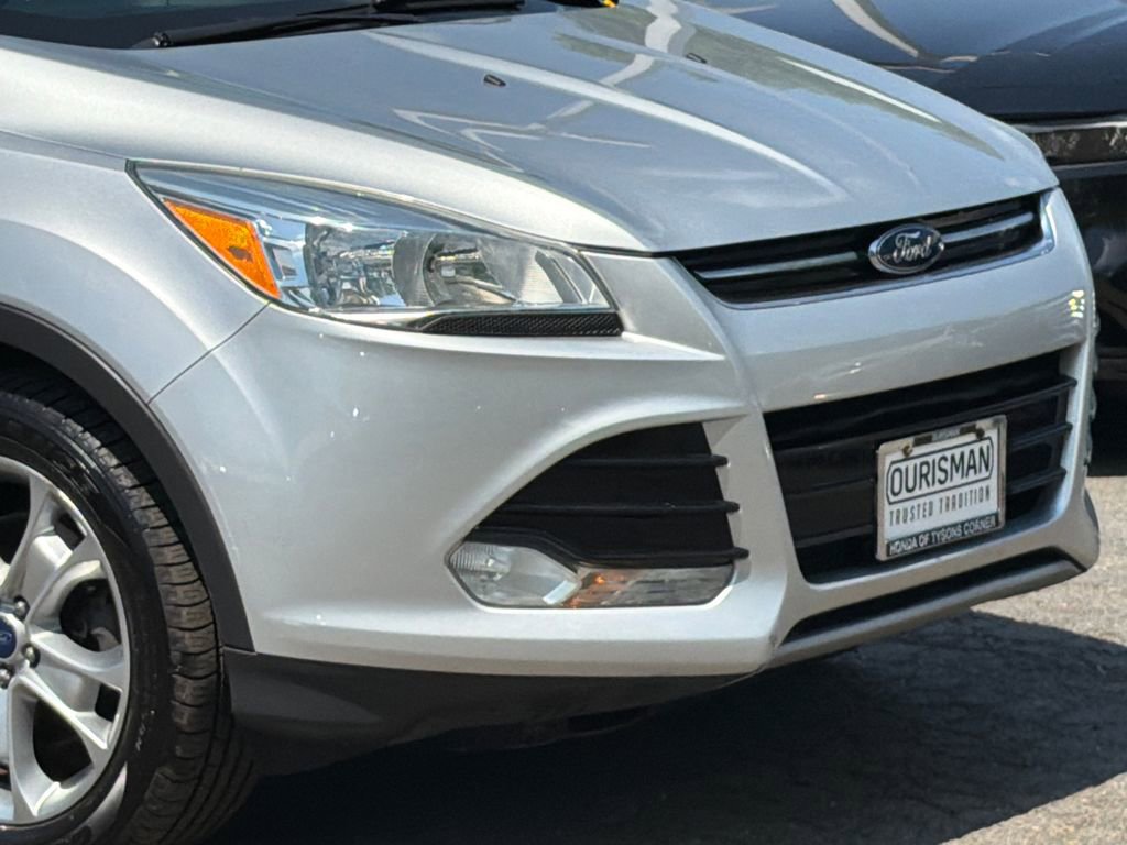 Used 2016 Ford Escape Titanium AWD/4WD image 4