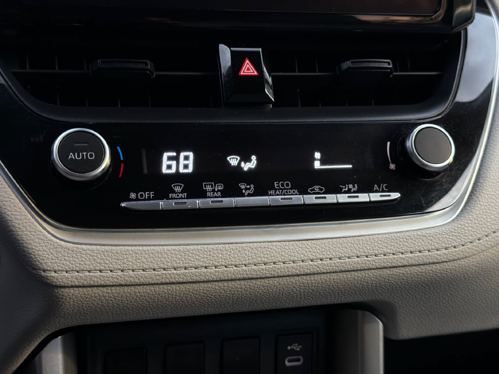 Used 2023 Toyota Corolla Cross LE w/ Moonroof Package AWD/4WD image 26