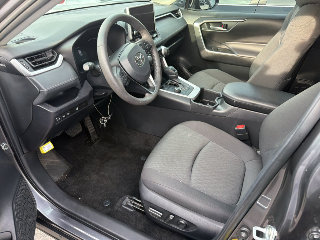 Used 2024 Toyota RAV4 XLE w/ Weather Package AWD/4WD image 5