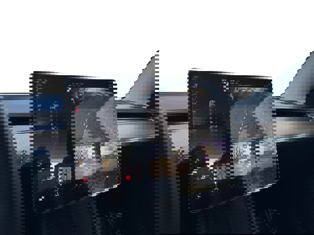 Used 2023 Tesla Model 3 Standard Range image 13