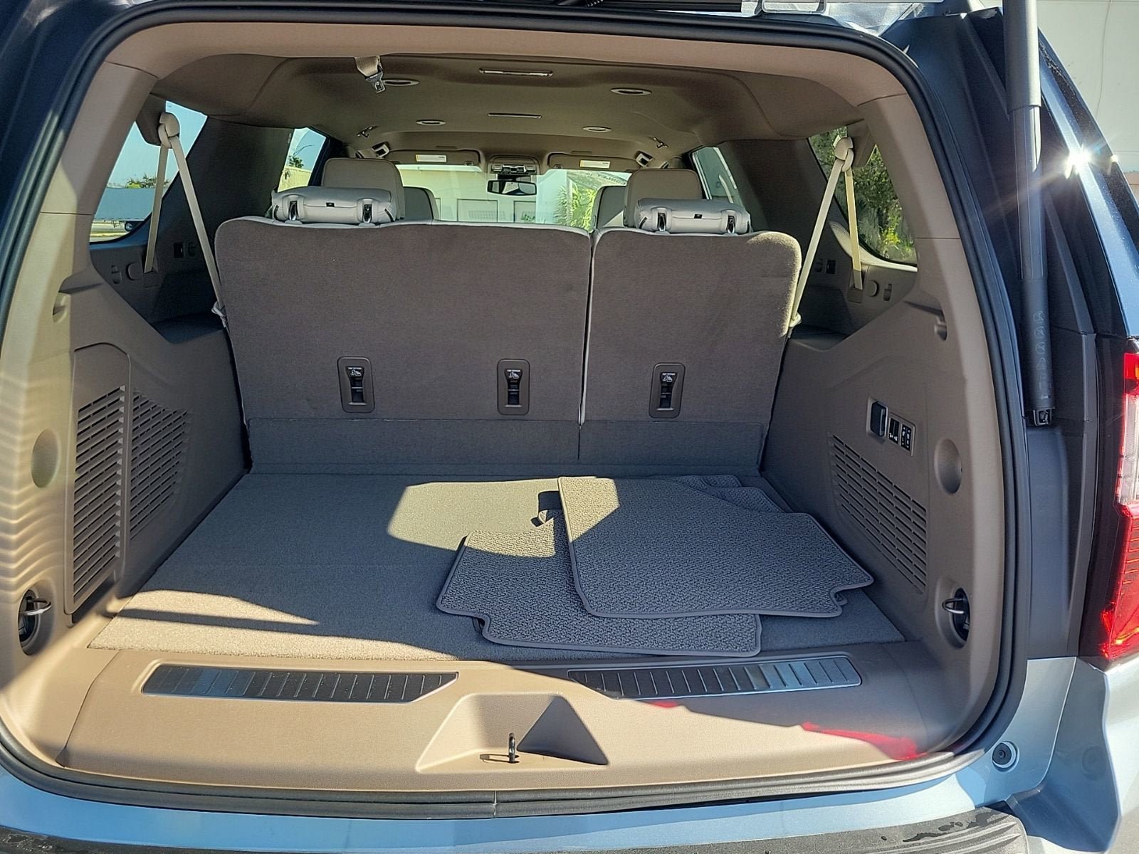 New 2026 GMC Yukon XL Denali RWD image 7