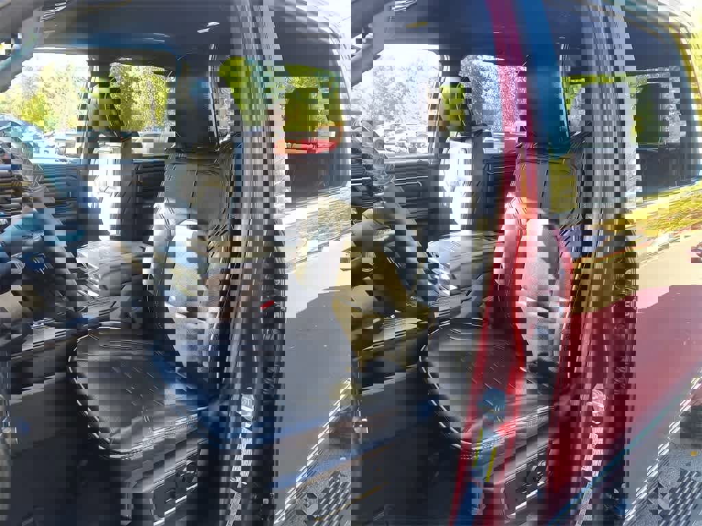 Used 2020 RAM 1500 Limited image 11