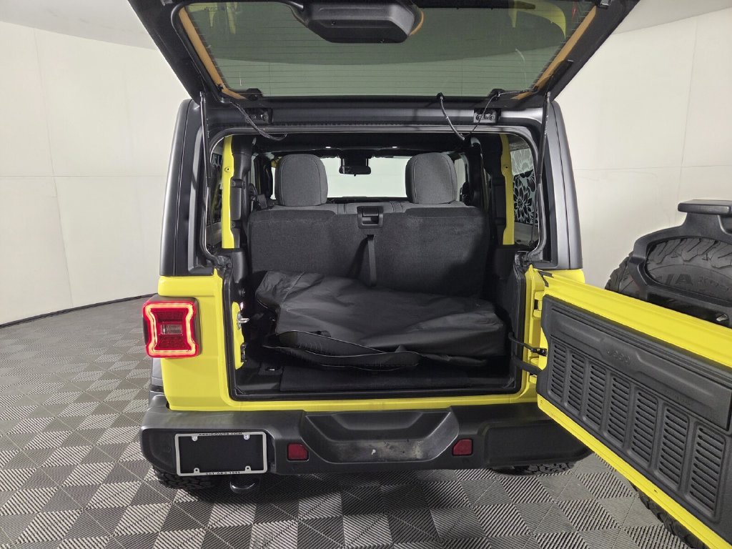 Used 2024 Jeep Wrangler Sport AWD/4WD image 26