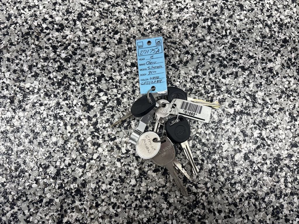 Used 2012 Chevrolet Silverado 3500 W/T w/ Snow Plow Prep Package image 20