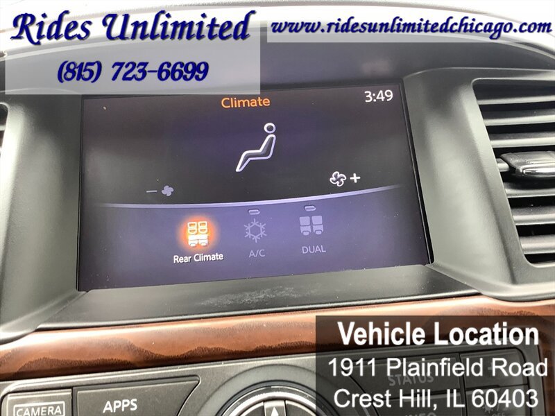 Used 2017 Nissan Pathfinder Platinum w/ Family Entertainment Package AWD/4WD image 31