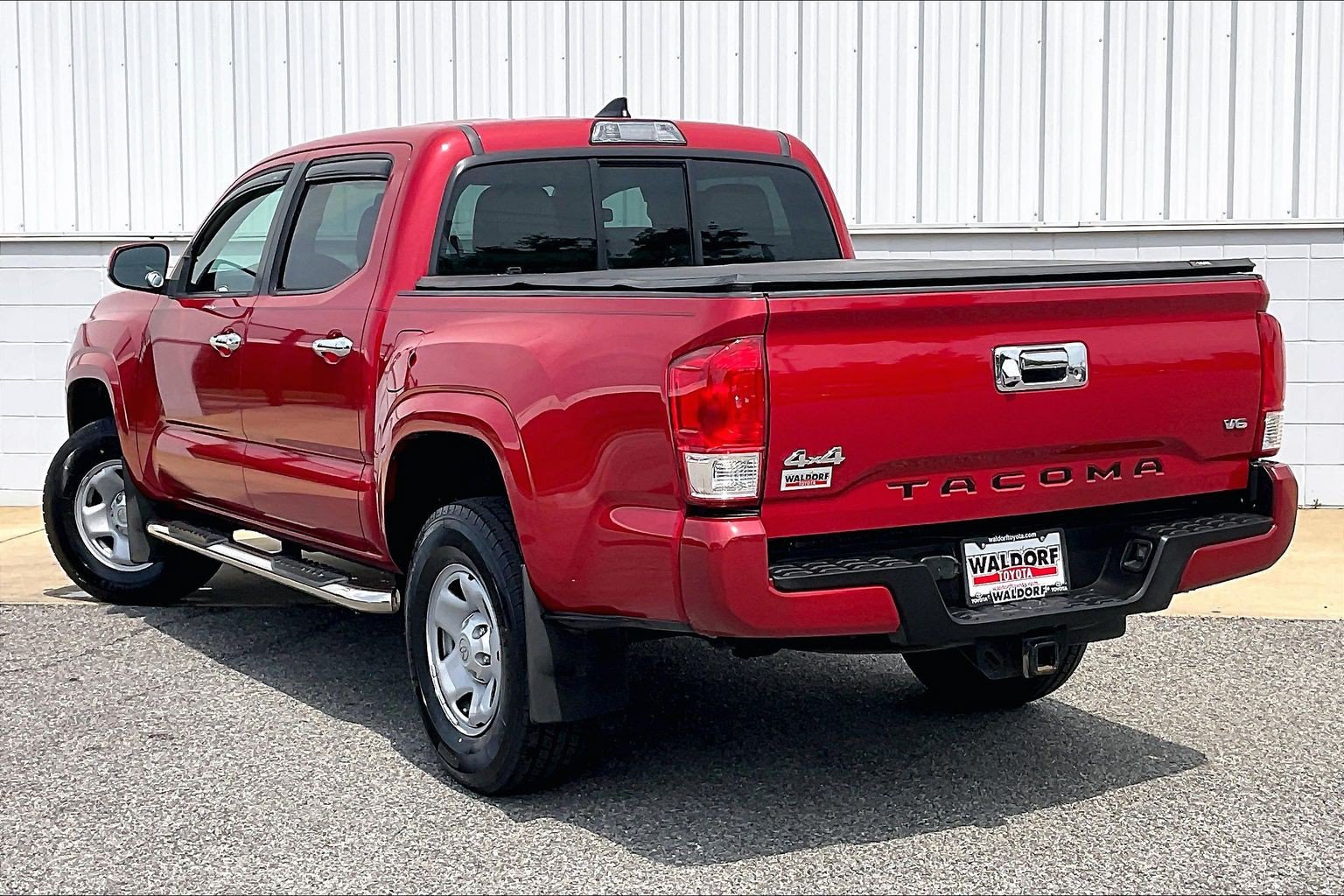 Used 2017 Toyota Tacoma SR w/ Tow Package AWD/4WD image 15
