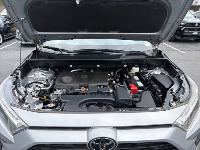 Used 2025 Toyota RAV4 LE AWD/4WD image 20