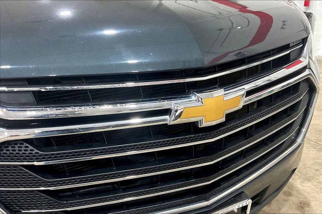 Used 2020 Chevrolet Traverse LT image 29