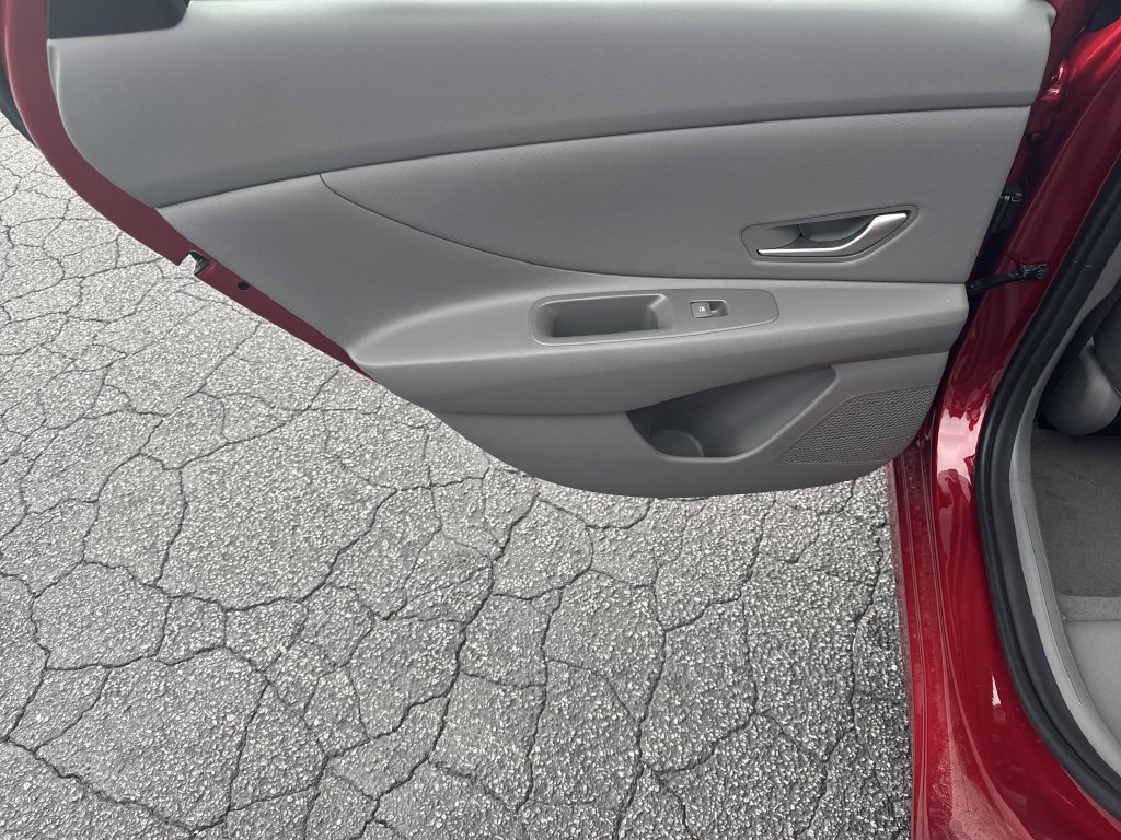 Certified 2026 Hyundai Elantra Sport w/ Cargo Package FWD image 21