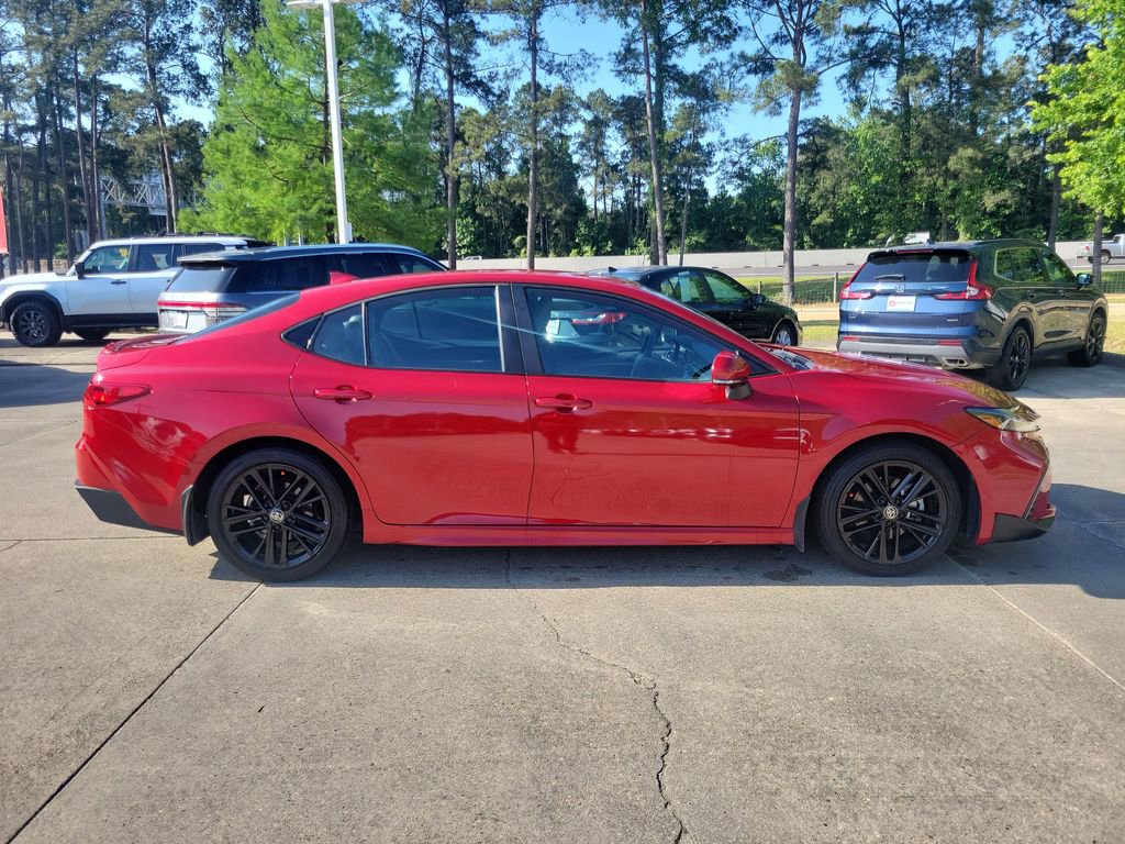 Used 2025 Toyota Camry SE w/ Convenience Package FWD image 8